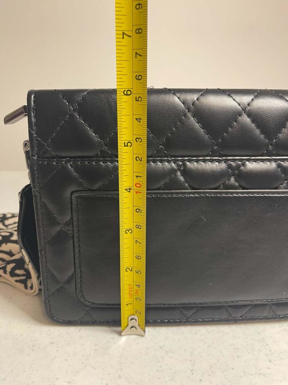 NEW - Black Quilted Faux Leather Crossbody Bag w Patterned Wide Strap - Picture 5 of 7